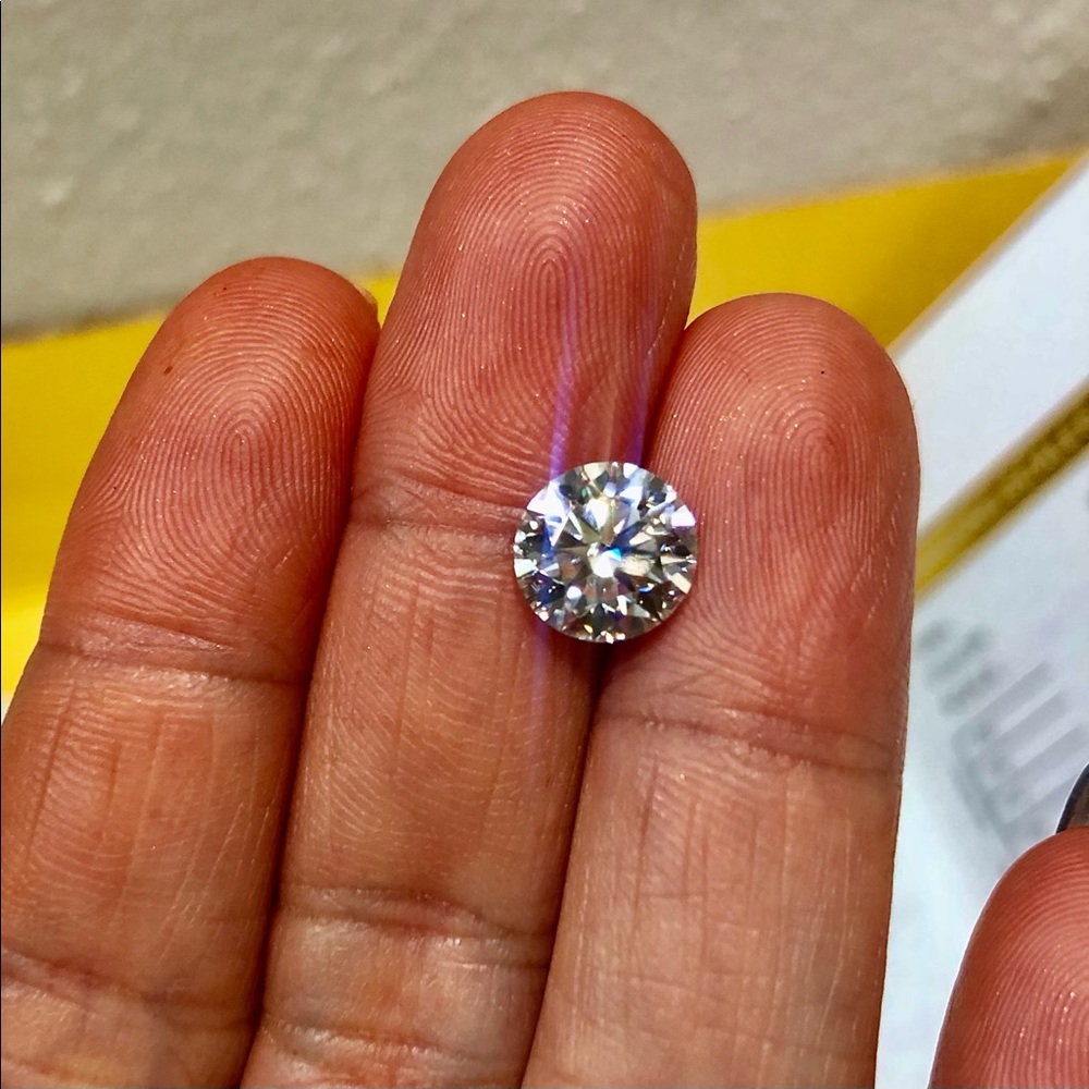 2ct loose moissanite diamond with certificate